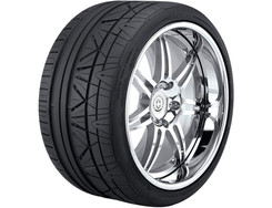 Шина Nitto Invo 245/45R20