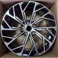 Диск Replica FR 8003 18x8 5x112 ET35 DIA66.45 BMF